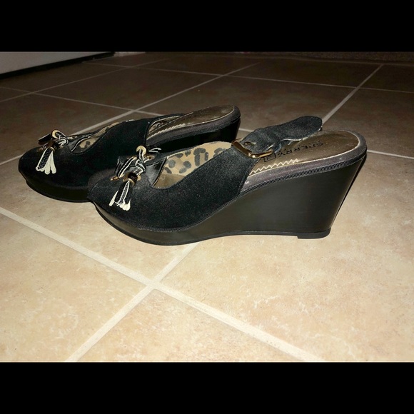 Women’s Sperry shoes - Picture 2 of 4